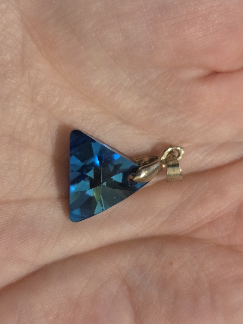 Blue Triangle Crystal Pendant For Necklace - Elegant Women’s Jewelry